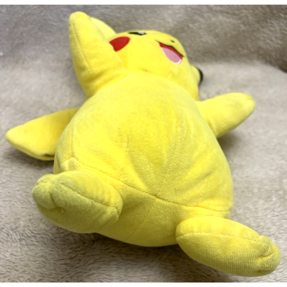 Jazwares Pokemon Pikachu 10.25 in Action Figure Whit Light Sounds & Motions - Picture 5 of 12